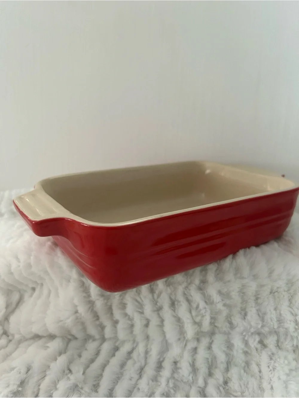 Le Creuset Cherry Red Rectangular Stoneware Baking Dish/Cream Interior 7”x5”